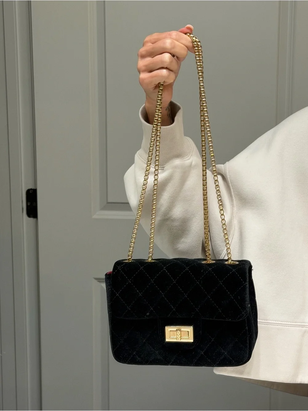 Fashion Nova Black Quilted Velvet Purse with Gold Chain